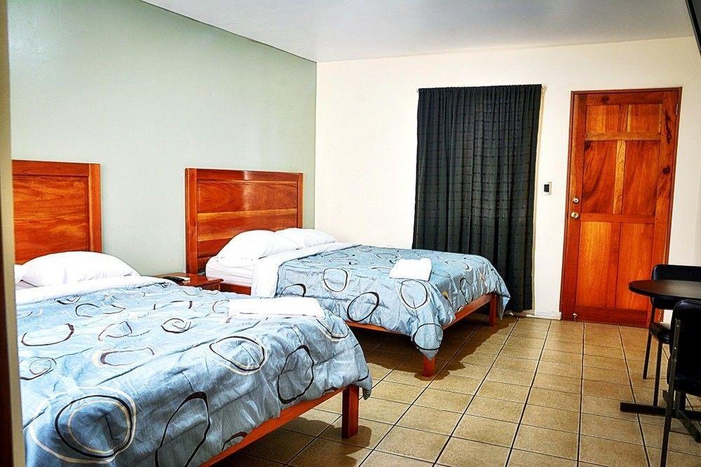 Hotel La Villa Quesada  Esterno foto