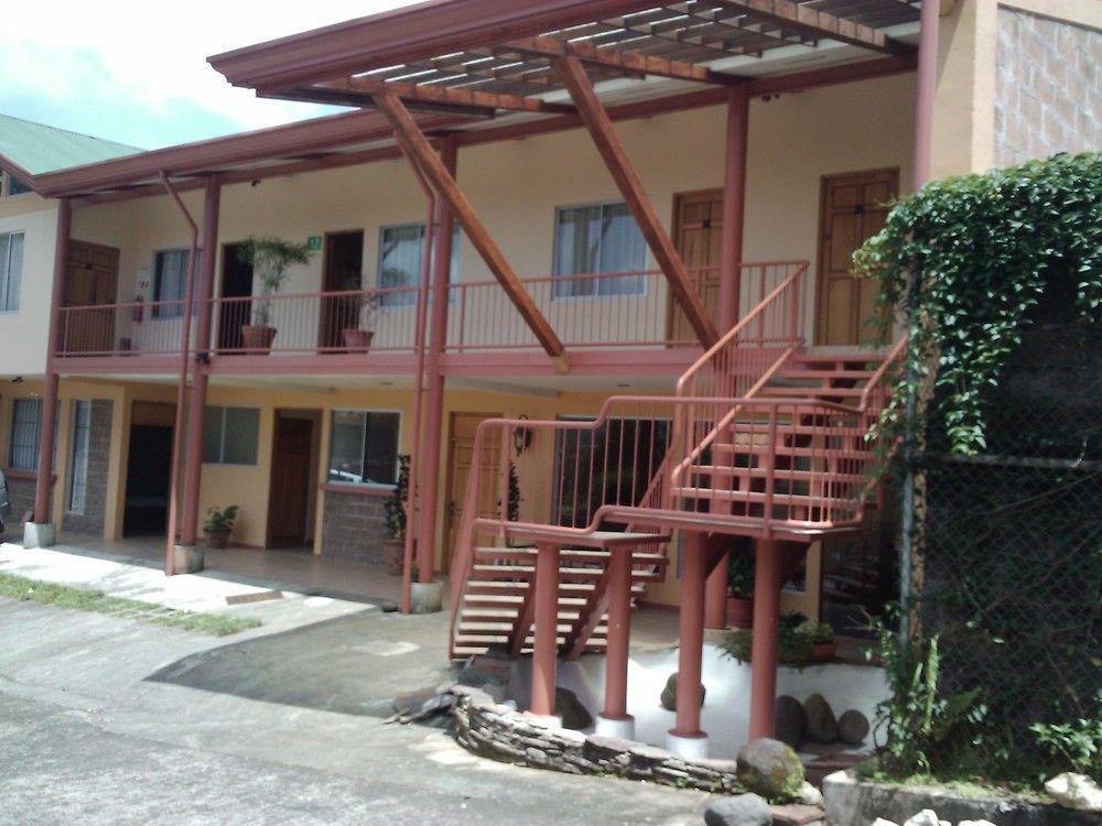 Hotel La Villa Quesada  Esterno foto